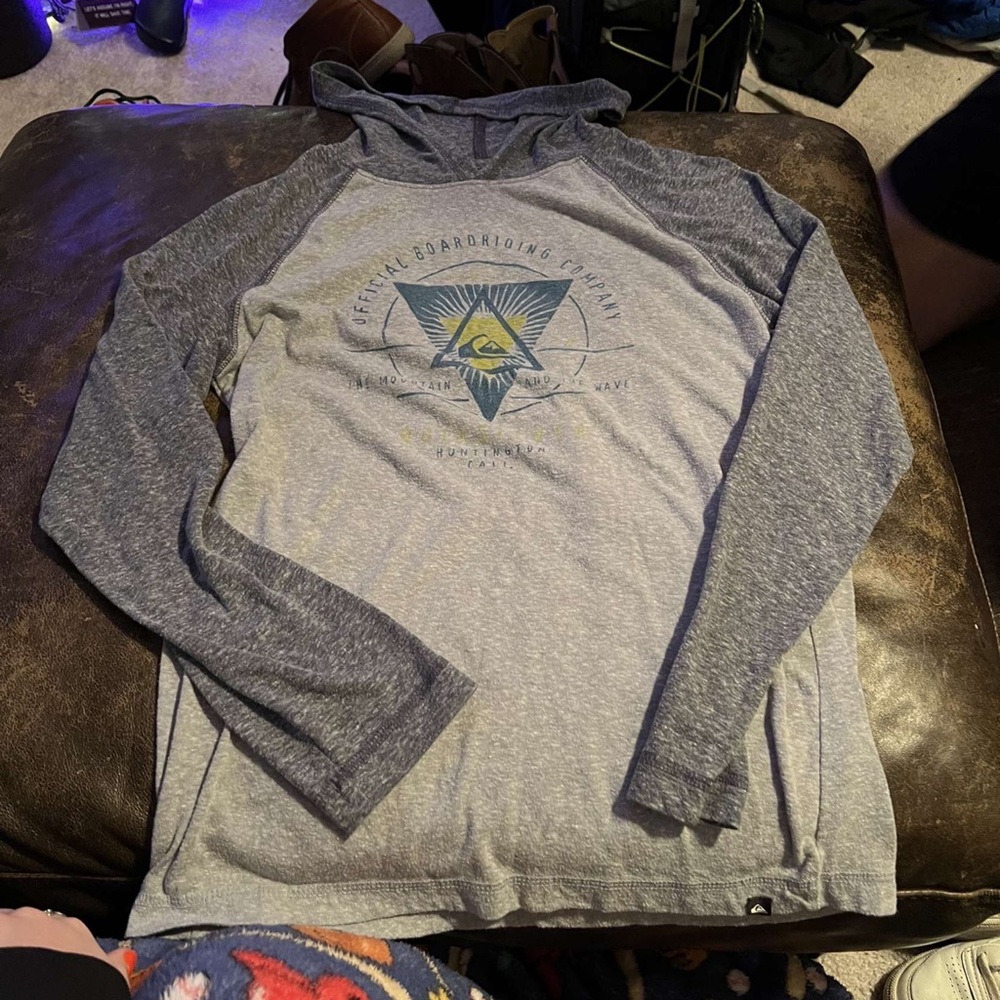 Quicksilver pullover